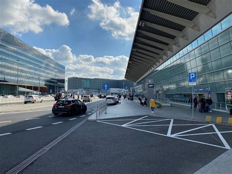 Getting From Warsaw Airport To Warsaw City Centre